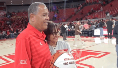 Cougars head coach Kelvin Sampson earns 800th win as No. 2 Houston beats Lehigh 75-57