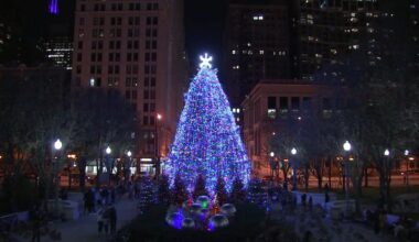 Chicago Tree Lighting Ceremony: Official city Christmas tree to light up Millennium Park Friday