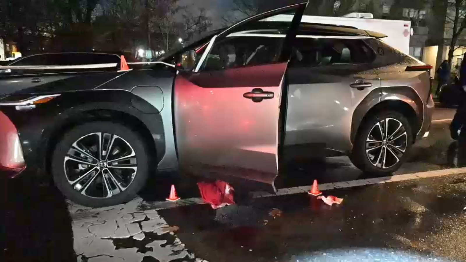 Livery cab driver stabbed; search for attacker who left him for dead in the Soundview section of the Bronx