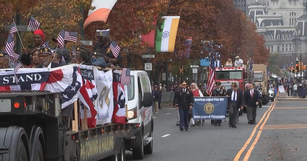 Philadelphia honors Veterans Day early with parade, festival on Benjamin Franklin Parkway