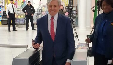 Long-time Port Authority head Rick Cotton, who led major NYC airport renovations, will step down in January