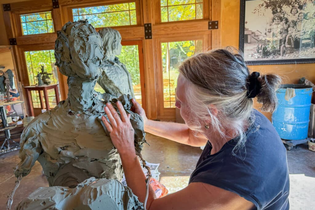 Jane DeDecker sculpts Josephine Baker