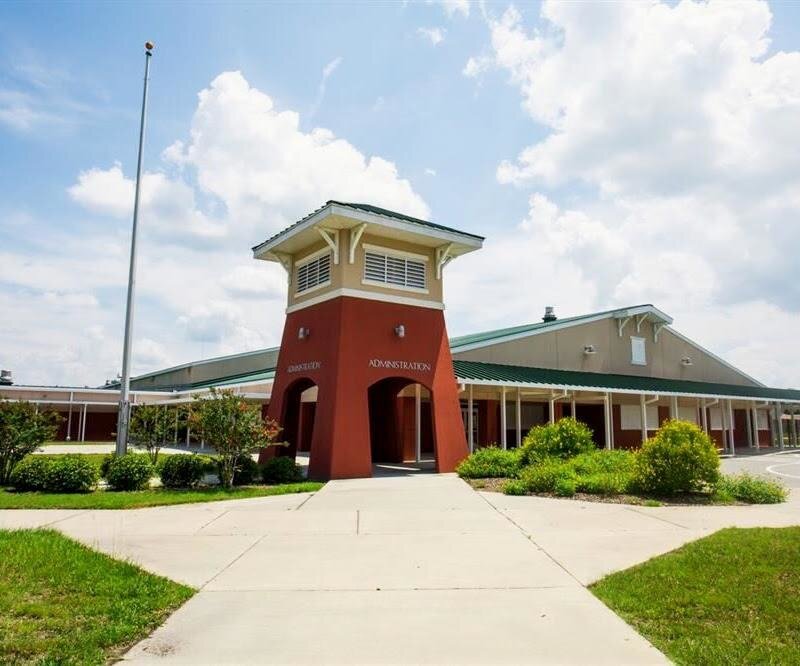 Oakleaf Village Elementary fifth grader caught with pocketknife