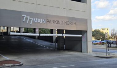 Free parking in downtown Fort Worth garages will be in your rearview mirror next year 
