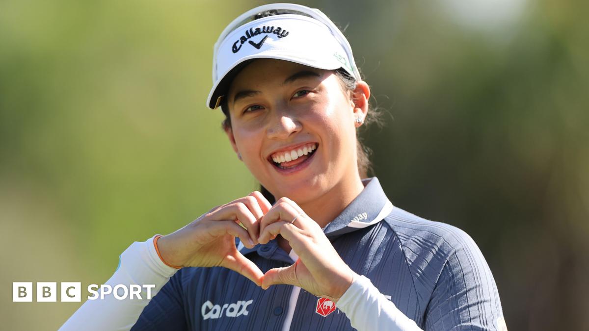 Jeeno Thitikul celebrates during her second-round 63 at the CME Group Tour Championship