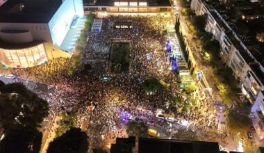 'We deserve to know': October 7 families lead tens of thousands demanding state inquiry - Haaretz