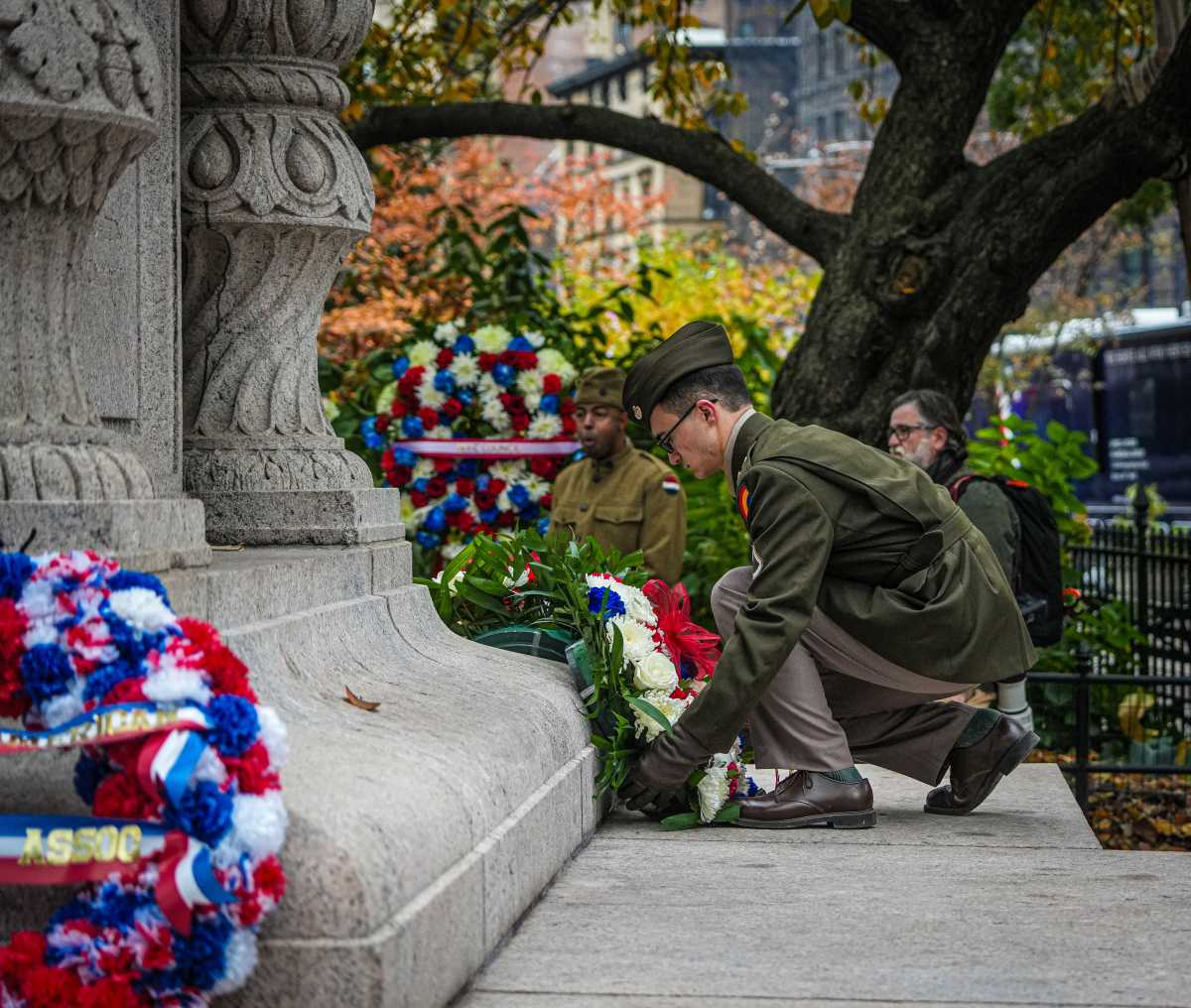 See it! New Yorkers salute 250 years of US military service during Veterans Day Parade on 5th Avenue