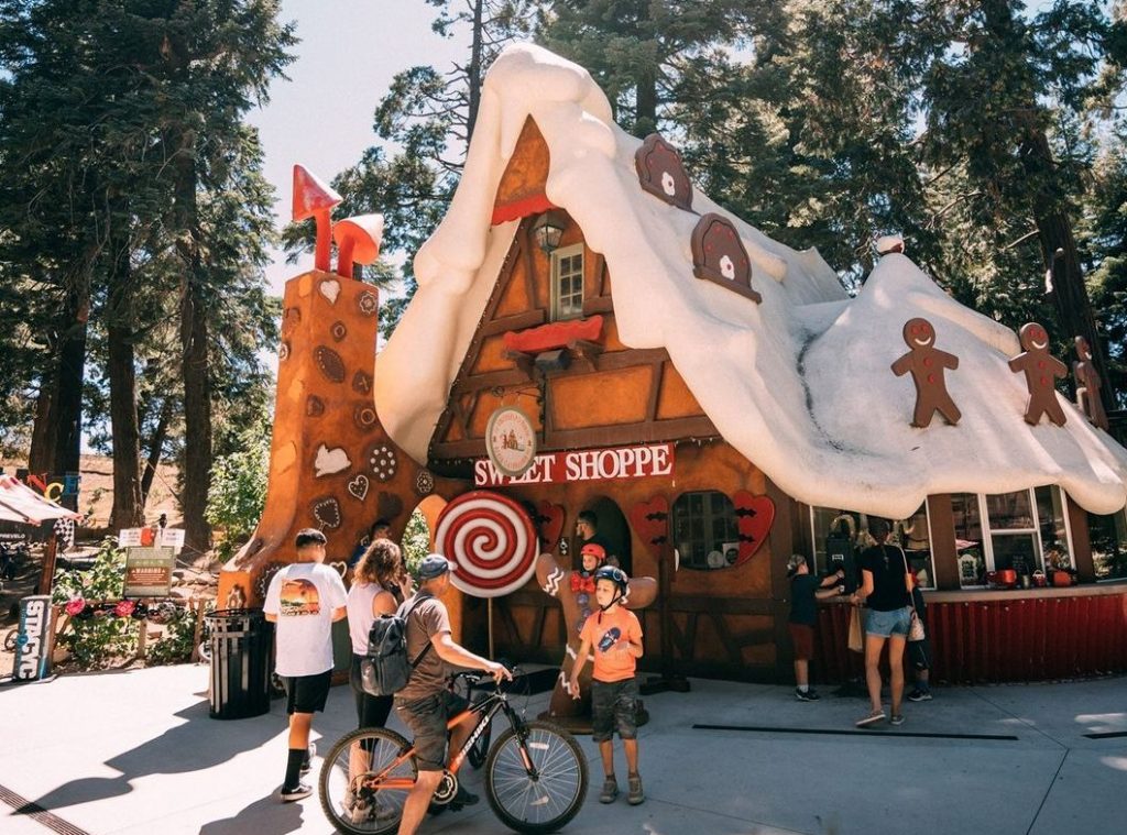 Skywalk Santa’s Village