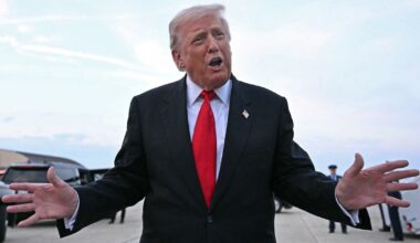 Donald Trump becomes first president to attend regular-season NFL game since 1978