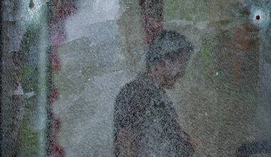 3 people kicked out of Canada in extortion probe in B.C., border agency says