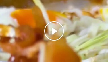 Cheesy Cabbage Tteokbokki - The New York Times