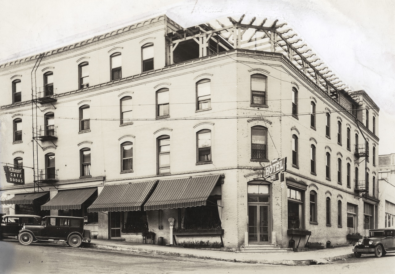 Historic photo of the 1904 Waucoma Hotel building in downtown Hood River. Groundswell Development