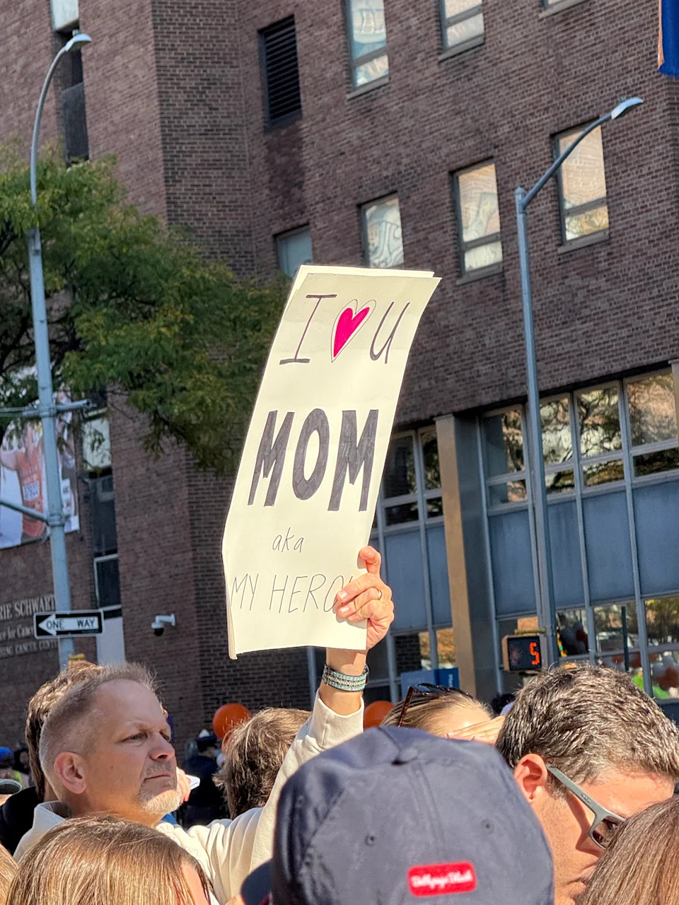 Here are the funniest signs of the 2025 New York City Marathon