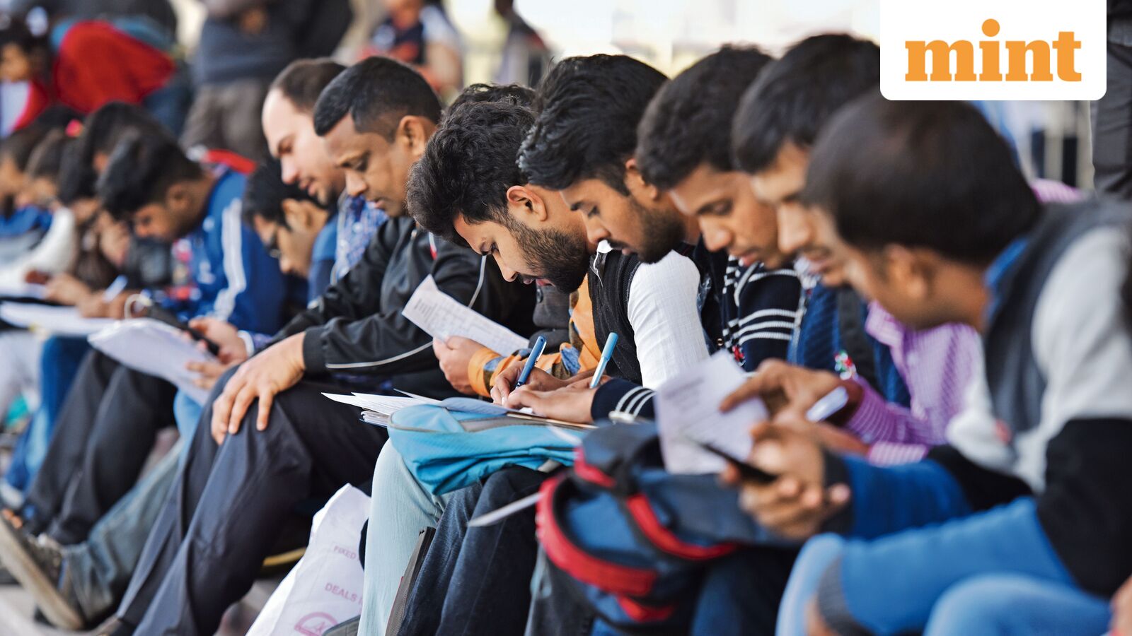 The latest quarterly estimates show that the number of unincorporated establishments edged up to about 7.97 crore in the July–September quarter.