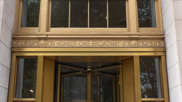 34 2025 Honda Civic Hybrid takes Broadway NYC