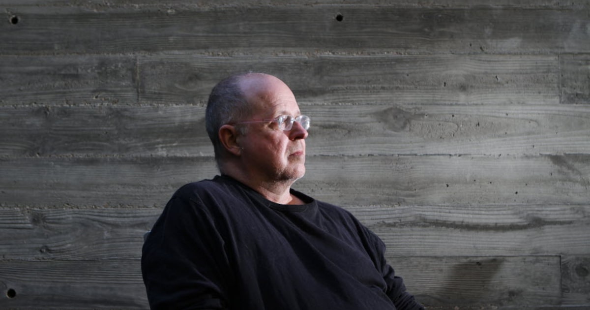 Dallas curator, art critic Charles Dee Mitchell dies at 74