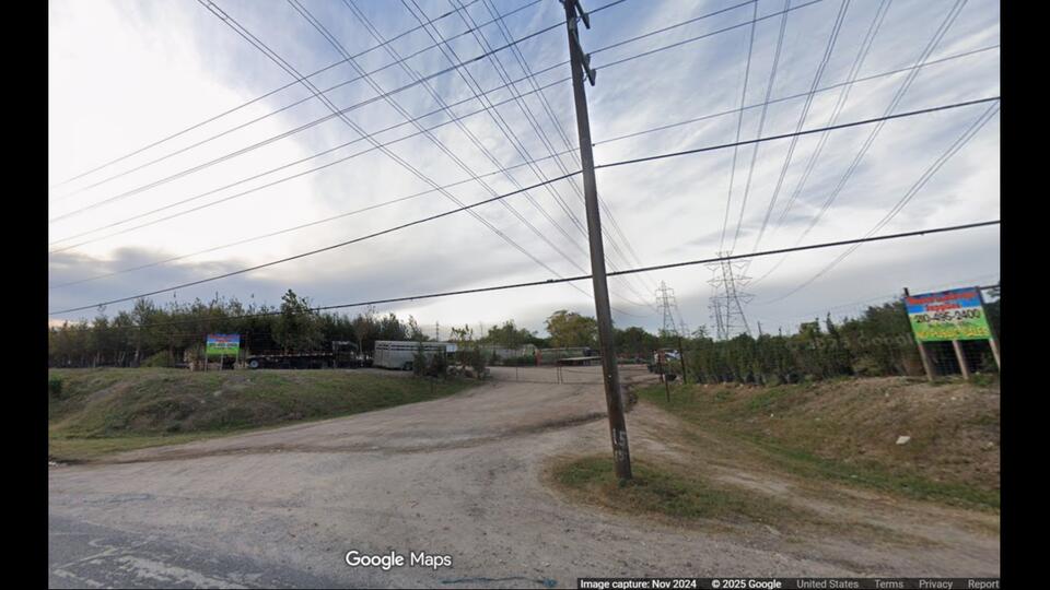 Employee kills 3 co-workers at landscaping supply business, Texas cops say