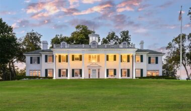 Homes We're Thankful For: H.L. Hunt's Mount Vernon on White Rock Lake