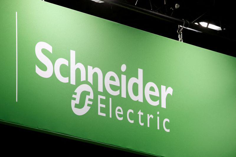 Schneider Electric seals $2.3 billion in US data centre deals to power AI boom