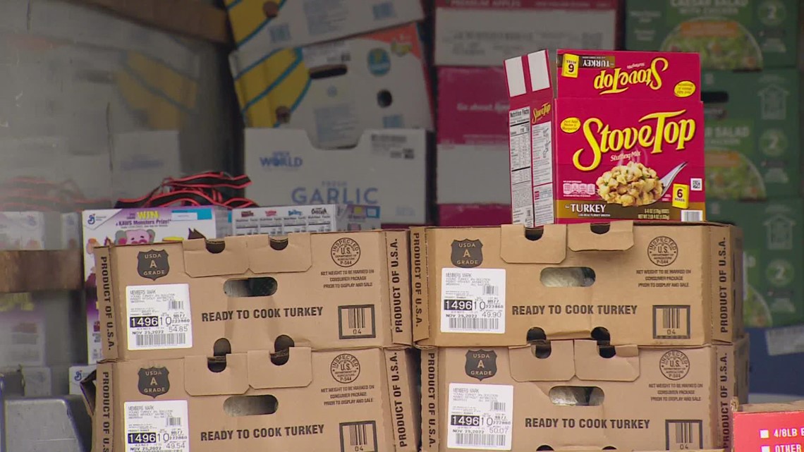 Dallas ISD offers free meals to all children during the Thanksgiving break