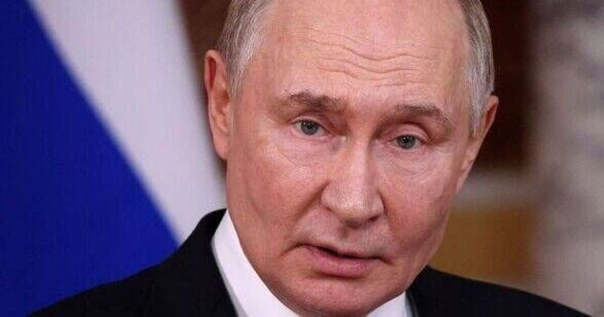 Putin humiliated as Russians panic amid ‘looming economic collapse - World News - News