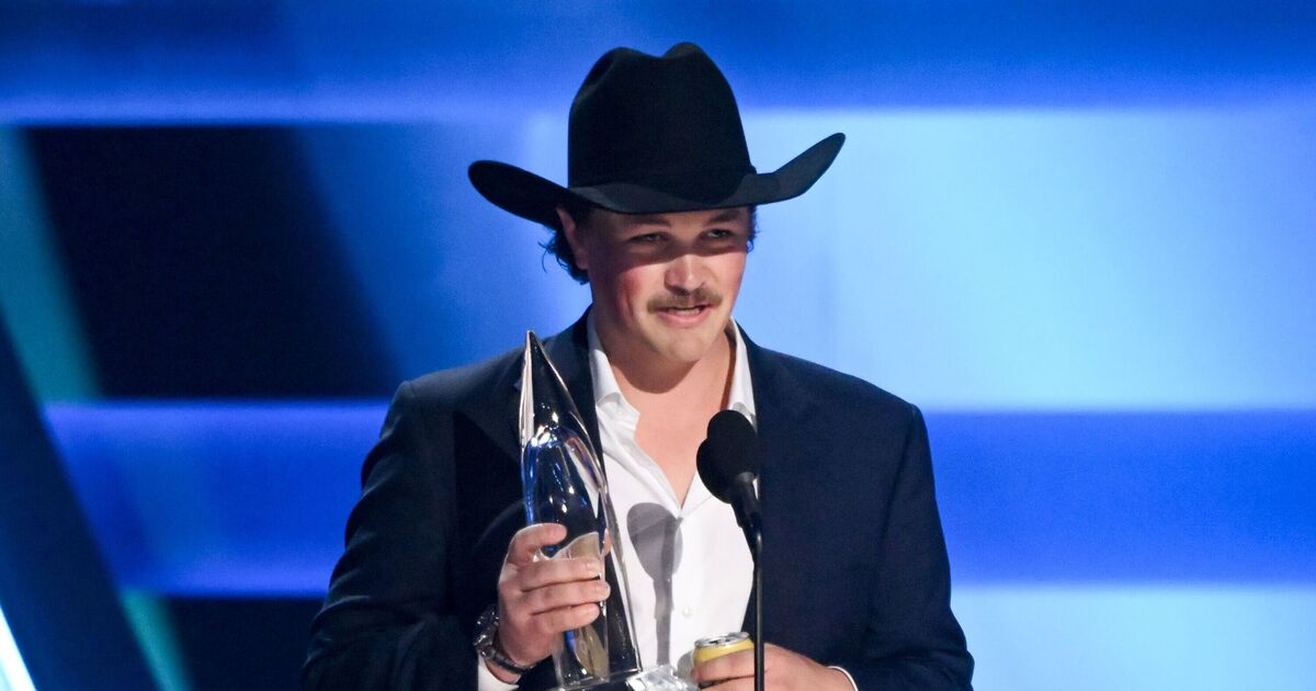 Zach Top and Ella Langley lead wins at 2025 CMA Awards - Music - Entertainment