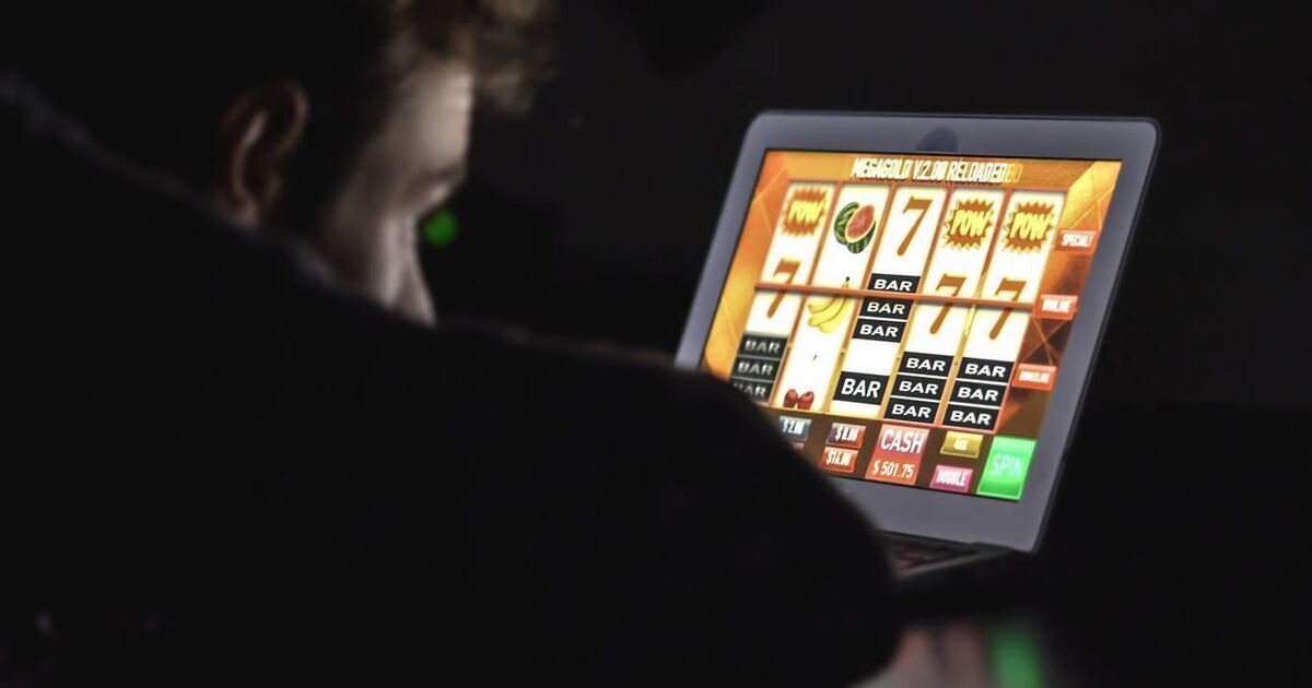 One in 10 online gamblers have four or more accounts and 10% bet while at work, research shows