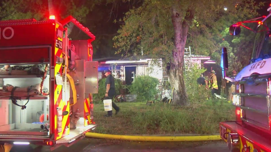 Fire destroys vacant home on south-side, SAFD says