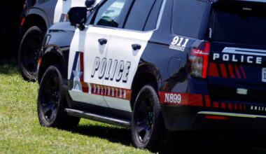 Shooting along I-20 in Arlington leaves 29-year-old woman dead, man injured, police say