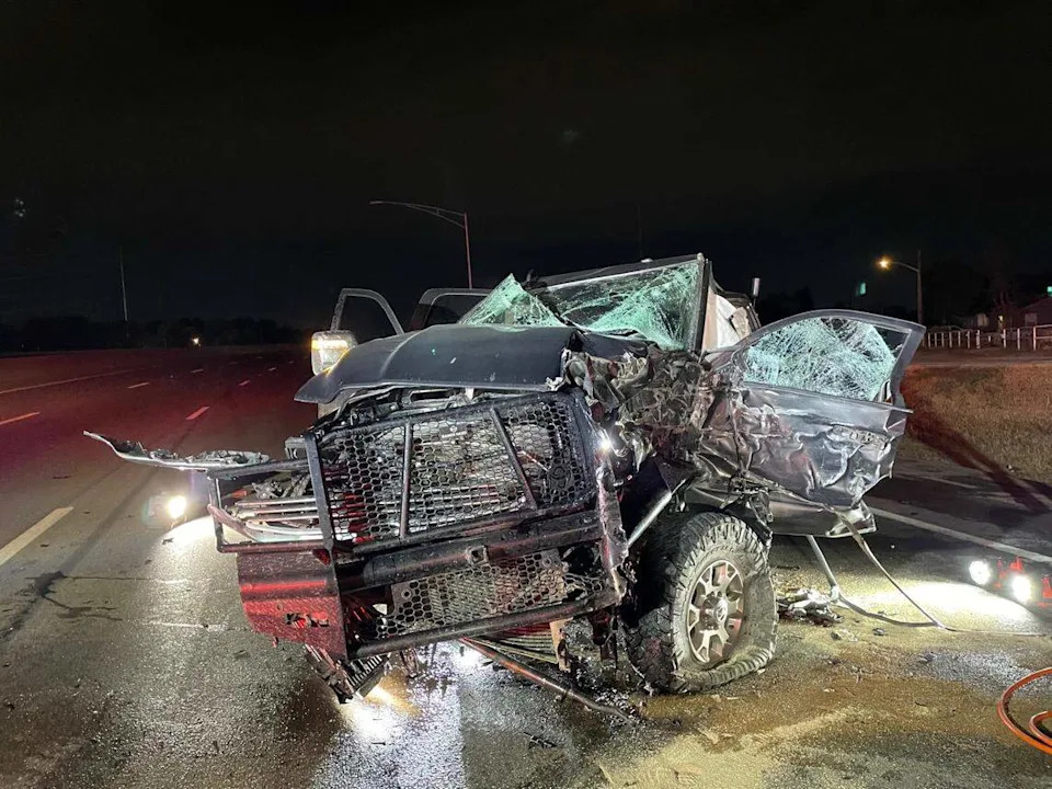 A drunk driver who crashed into a Fort Worth fire engine on Saturday morning was arrested, officials said.