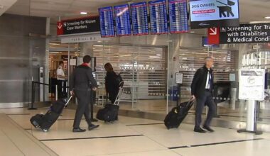 Travelers at Philadelphia airport face delays and long lines | Pennsylvania News