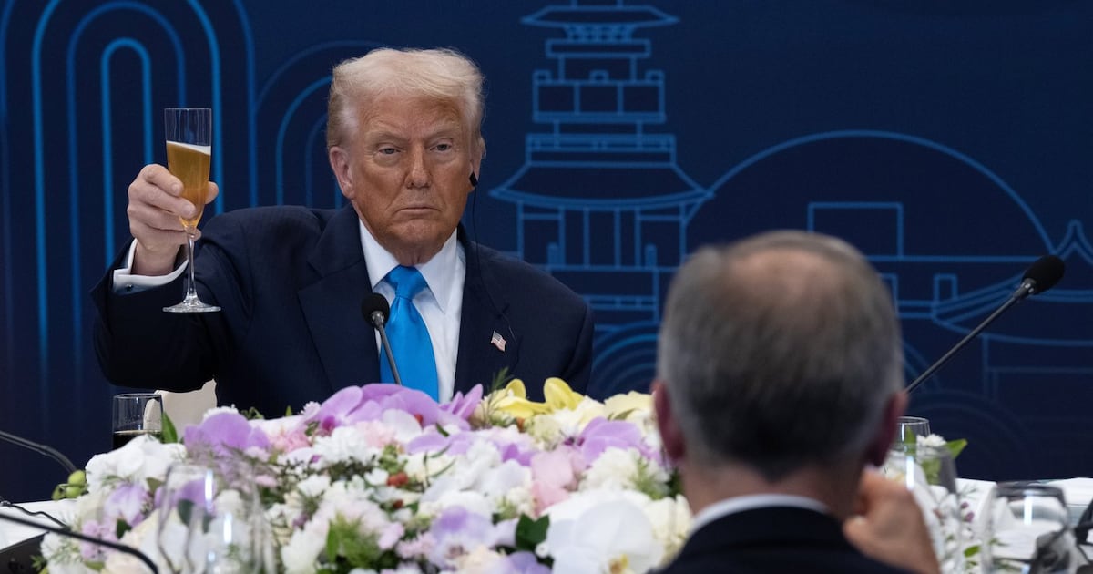 Carney says he told Ontario premier not to run anti-tariff ad, apologized to Trump - CTV News