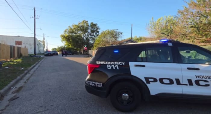 Officers looking for witnesses after man found shot in Houston’s East End