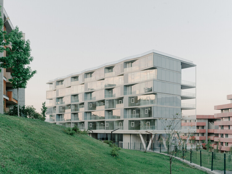 Lisi Garden House / Architects of Invention - Image 1 of 22