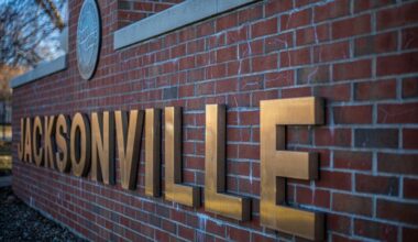 Jacksonville offers $9K relocation incentive