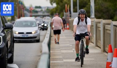 Boorloo Bridge in Perth remains closed after lighting cable failure