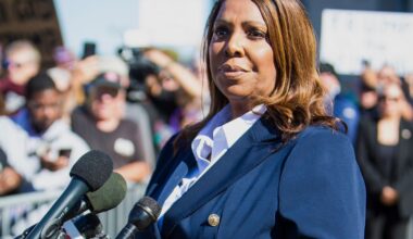 Judge tosses DoJ lawsuit challenging a New York law barring immigration agents from state courts :: WRAL.com