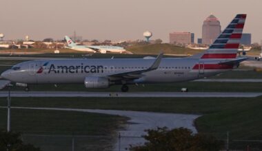 DFW, Love Field targeted for reductions as shutdown rages on