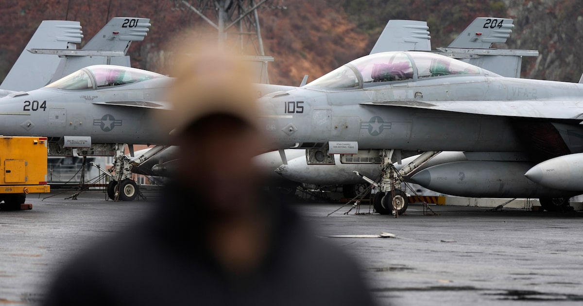 Two fighter jets buzzed Dallas Wednesday night. What were they doing here?