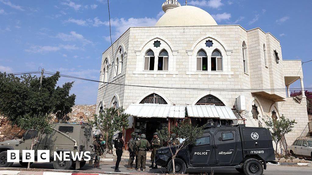 Record settler attacks in West Bank opening up rifts within Israel