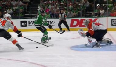 Robertson's natural hat trick leads Stars past Flyers 5-1