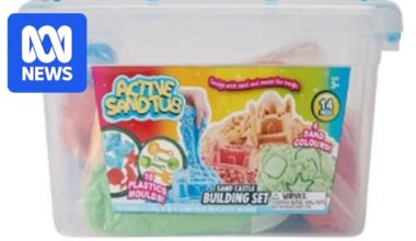 Coloured sand for sale on eBay Australia removed days after asbestos contamination recall