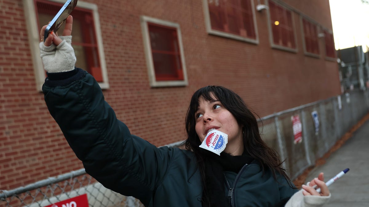 NYC mayor election comes down to Mamdani vs. Cuomo. Live updates.