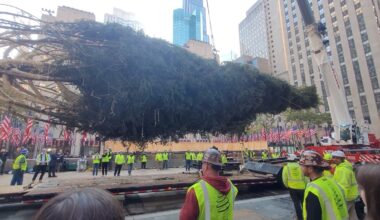 Rockefeller Center Christmas tree lighting 2025 NYC dates and events