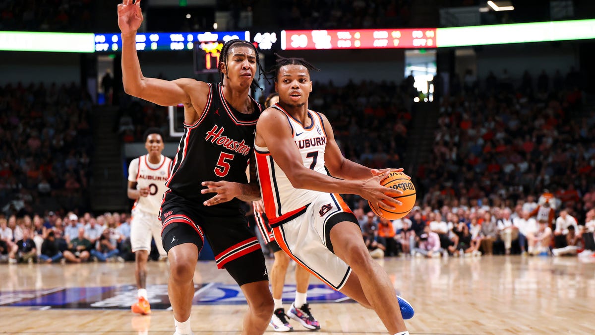 What we know about Auburn basketball F Keyshawn Hall's injury vs. Houston