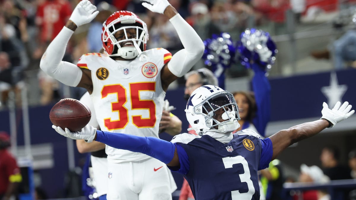 Cowboys get big win vs. Chiefs on Thanksgiving Day