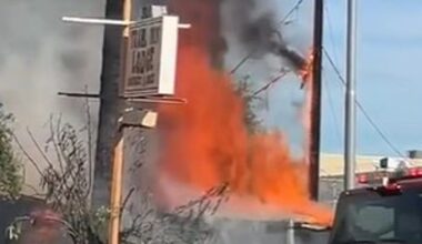 10-year-old girl rescued from Phoenix mobile home fire