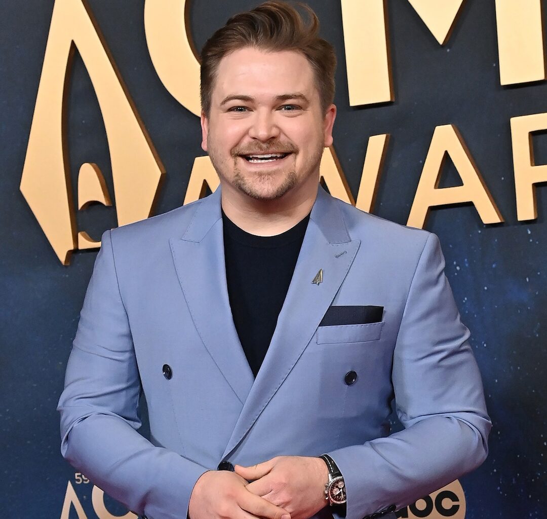 CMA Awards 2025: Celebrity Red Carpet Fashion