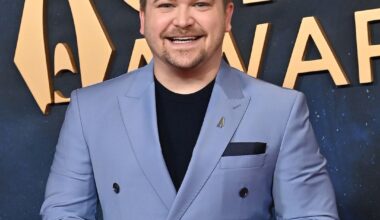 CMA Awards 2025: Celebrity Red Carpet Fashion