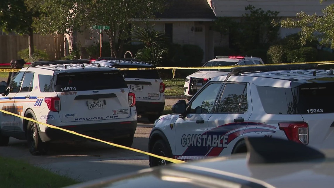 Off-duty Harris County deputy fatally shoots man attempting to enter vehicle where his child was sitting, HCSO says